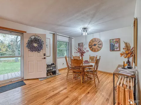 2020 Sheick, Monroe, MI 48162 photo 5