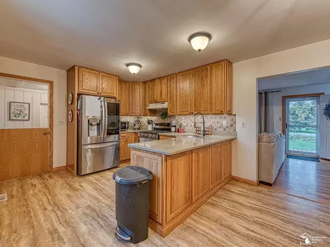 2020 Sheick, Monroe, MI 48162 photo 17