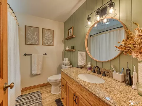 2020 Sheick, Monroe, MI 48162 photo 9