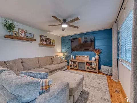 2020 Sheick, Monroe, MI 48162 photo 3