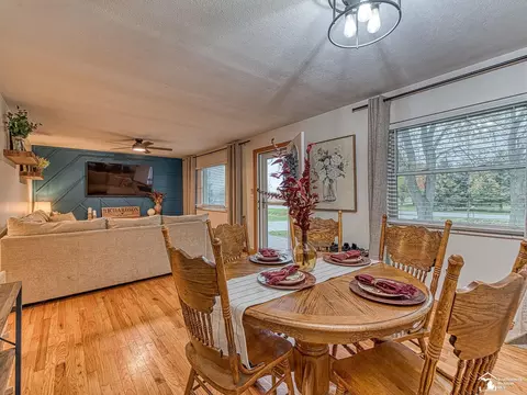 2020 Sheick, Monroe, MI 48162 photo 6