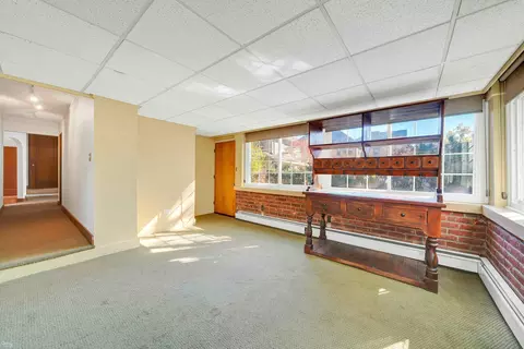 Entry Way - 831 Washington, Grosse Pointe, MI 48230 photo 3 of 3