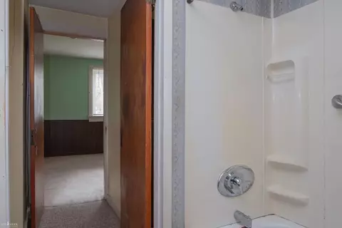 Entry Way - 108 Marion, Owosso, MI 48867 photo 3 of 3