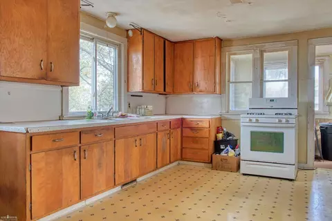 Kitchen - 108 Marion, Owosso, MI 48867 photo 3 of 3