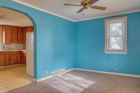 Living - 108 Marion, Owosso, MI 48867 photo 2 of 3