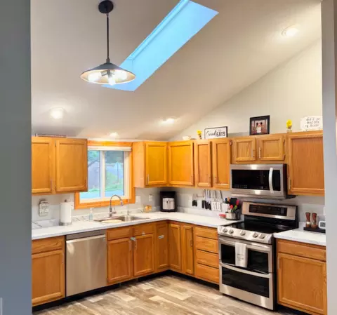 Kitchen - 1582 Dormie, Gladwin, MI 48624 photo 10 of 11