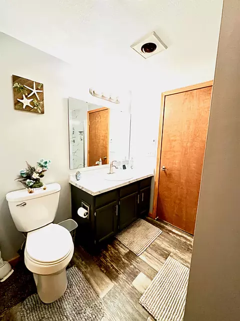 Bath - 1582 Dormie, Gladwin, MI 48624 photo 5 of 5