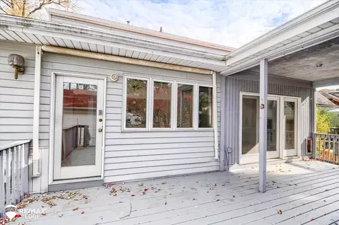 Exterior - 1006 Franklin, Flint, MI 48503 photo 5 of 8