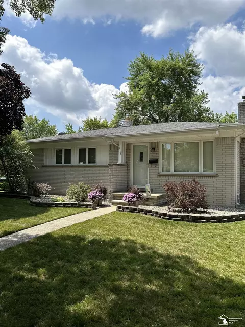 433 Theodore, Monroe, MI 48162