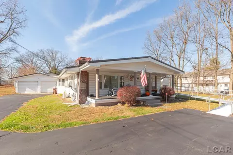 Exterior - 1400 Longfellow, Jackson, MI 49202 photo 3 of 8