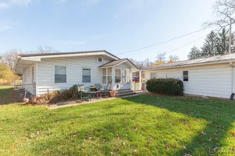 Exterior - 1400 Longfellow, Jackson, MI 49202 photo 4 of 8
