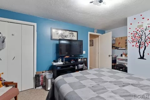 Bedroom - 1400 Longfellow, Jackson, MI 49202 photo 2 of 4