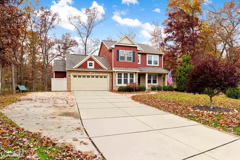 Exterior - 170 Slider, Howell, MI 48843 photo 9 of 11