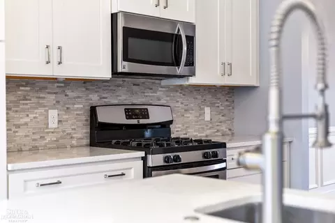 Kitchen - 170 Slider, Howell, MI 48843 photo 5 of 6