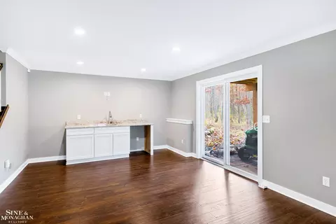 Living - 170 Slider, Howell, MI 48843 photo 4 of 6