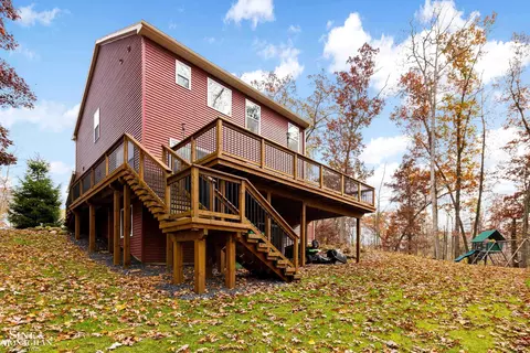 Exterior - 170 Slider, Howell, MI 48843 photo 6 of 11