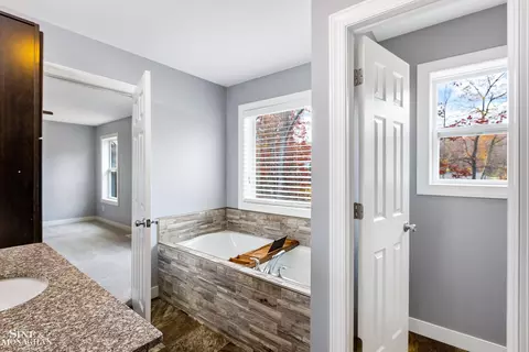 Bath - 170 Slider, Howell, MI 48843 photo 3 of 4