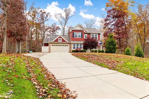 Exterior - 170 Slider, Howell, MI 48843 photo 8 of 11