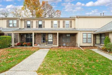 31621 Green Mdw, Warren, MI 48093