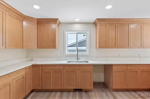 Kitchen - 1088 Preservation, Tecumseh, MI 49286 photo 4 of 5