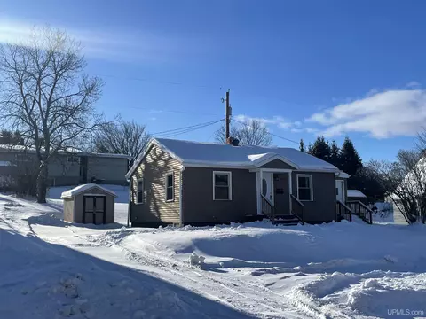 672 Poplar, Ishpeming, MI 49849