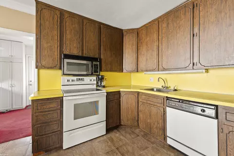 Kitchen - 149 S Marias, Clawson, MI 48017 photo 2 of 3
