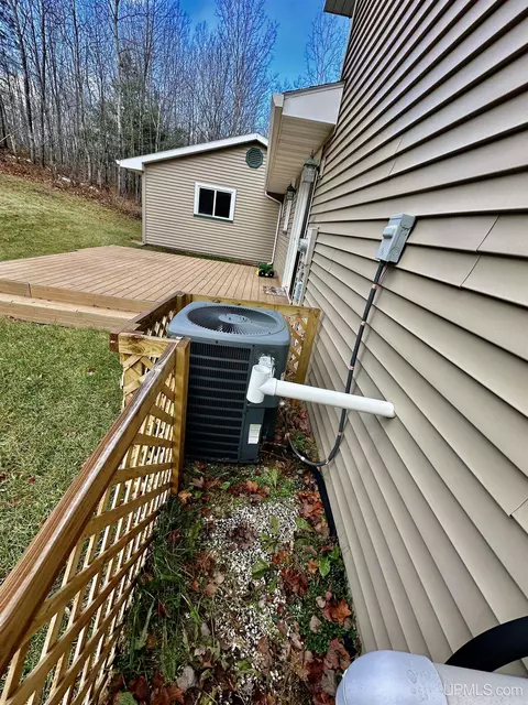 Exterior - 24 Partridge, Ishpeming, MI 49849 photo 22 of 31
