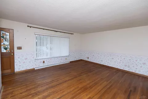 12360 Frost, Hemlock, MI 48626 photo 4