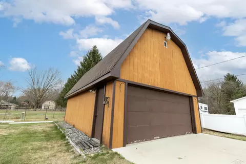 12360 Frost, Hemlock, MI 48626 photo 21