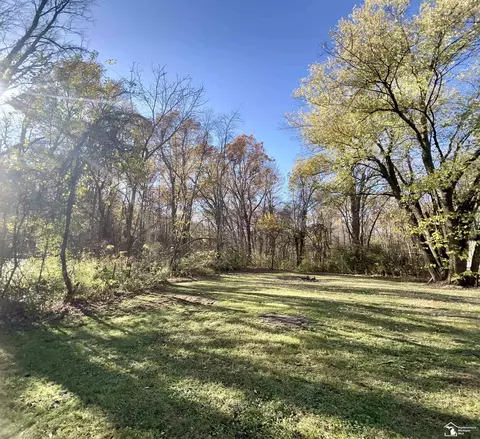 Exterior - 15150 Middlebelt, Romulus, MI 48174 photo 12 of 16