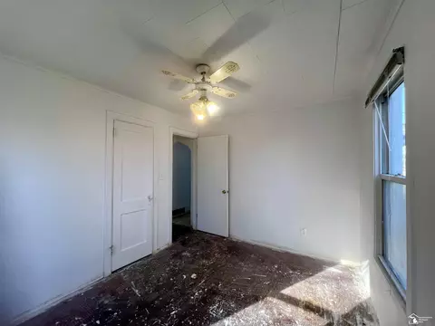 Bedroom - 15150 Middlebelt, Romulus, MI 48174 photo 3 of 5