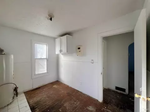 Other - 15150 Middlebelt, Romulus, MI 48174 photo 5 of 5
