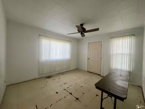 Living - 15150 Middlebelt, Romulus, MI 48174 photo 5 of 5
