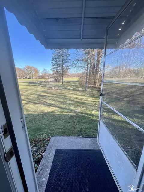 Exterior - 15150 Middlebelt, Romulus, MI 48174 photo 15 of 16