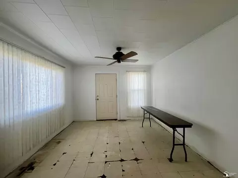 Living - 15150 Middlebelt, Romulus, MI 48174 photo 1 of 5