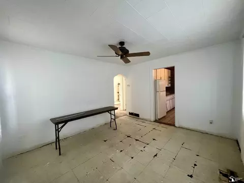 Living - 15150 Middlebelt, Romulus, MI 48174 photo 3 of 5