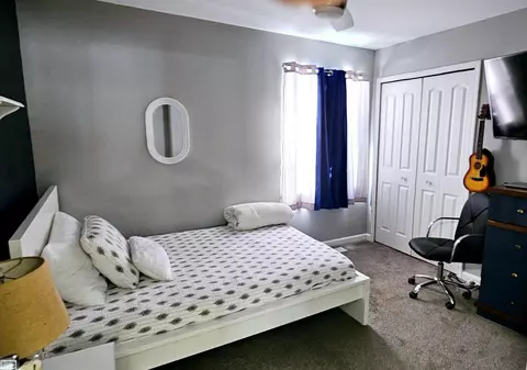Bedroom - 928 Summer, Algonac, MI 48001 photo 4 of 8
