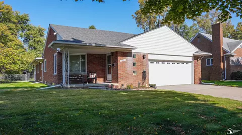 22950 Park, Dearborn, MI 48124