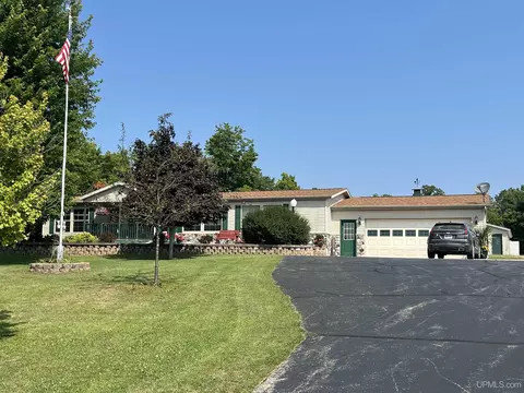 w3770 East Labelle Road 38, Spalding, MI 49886