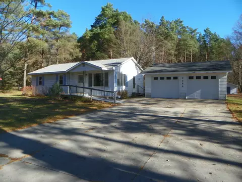2280 N Coolidge, Harrison, MI 48625