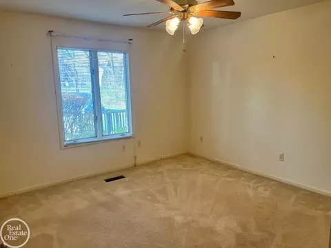 1935 N N Riv #2, Saint Clair, MI 48079 photo 10