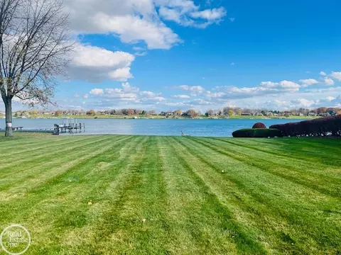 1935 N N Riv #2, Saint Clair, MI 48079 photo 24
