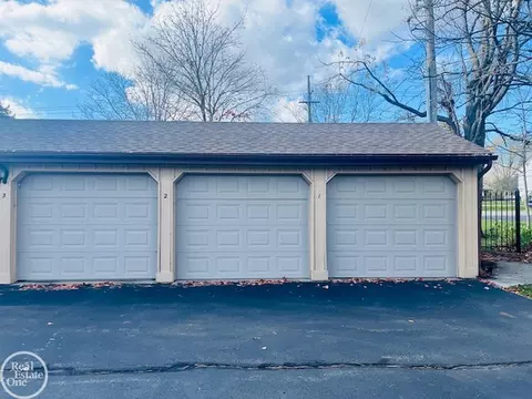 1935 N N Riv #2, Saint Clair, MI 48079 photo 28