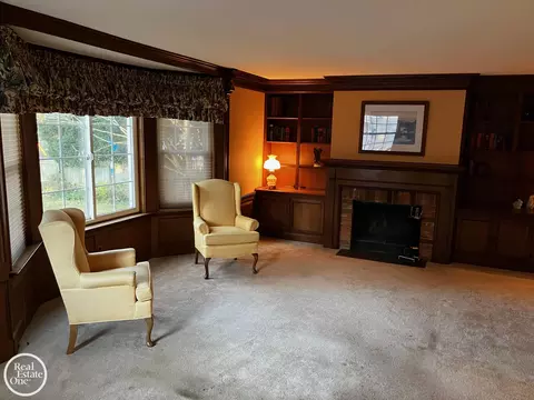 735 Hampton, Grosse Pointe Woods, MI 48236 photo 18