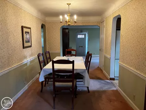 735 Hampton, Grosse Pointe Woods, MI 48236 photo 7