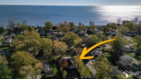 View/Area - 3585 Lakeview, Monroe, MI 48162 photo 3 of 5