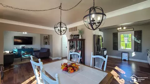 Dining - 3585 Lakeview, Monroe, MI 48162 photo 1 of 3