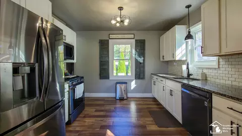 Kitchen - 3585 Lakeview, Monroe, MI 48162 photo 1 of 4