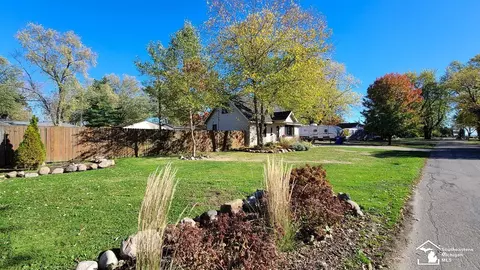 Exterior - 3585 Lakeview, Monroe, MI 48162 photo 5 of 7