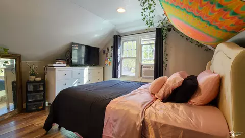 Bedroom - 3585 Lakeview, Monroe, MI 48162 photo 2 of 2